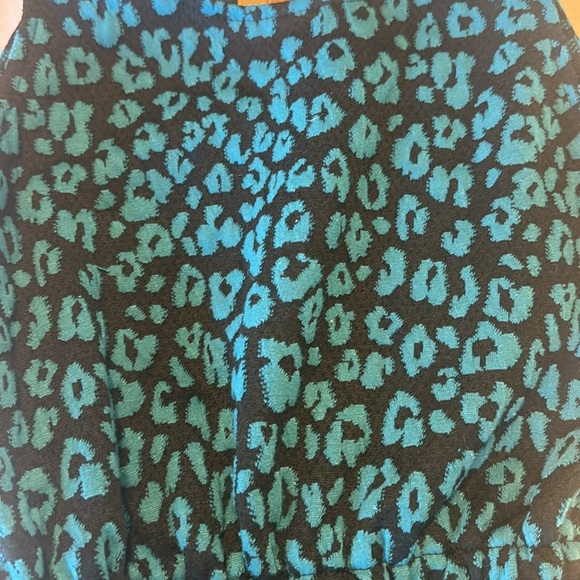 Leopard Print Romper - Picture 2 of 4